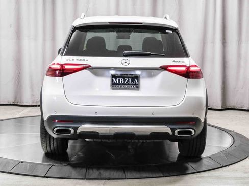 Used 2026 Mercedes-Benz GLE 450e 4MATIC image 3