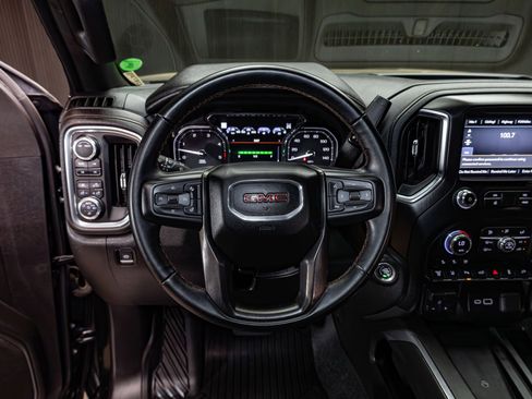 Used 2023 GMC Sierra 2500 AT4 w/ AT4 Premium Plus Package AWD/4WD image 18