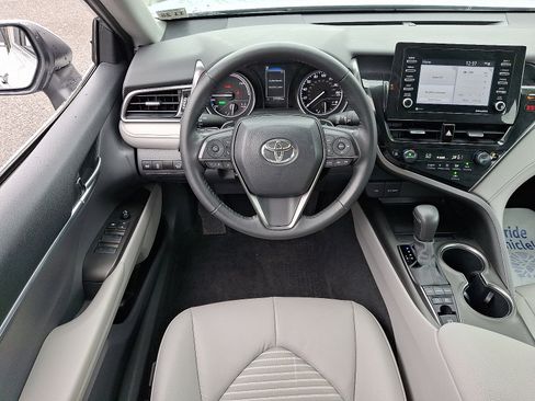 Certified 2024 Toyota Camry SE image 11