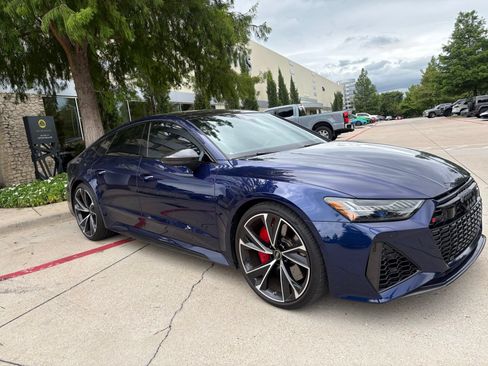 Used 2021 Audi RS 7 Sportback w/ Carbon Optic Package AWD/4WD image 3