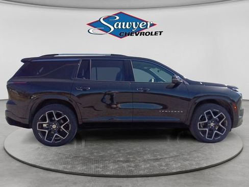New 2026 Chevrolet Traverse High Country w/ LPO, Floor Liner Package AWD/4WD image 6