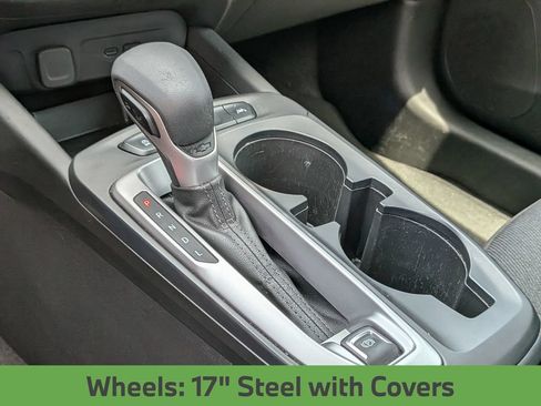 Used 2025 Chevrolet Trax LS FWD image 25