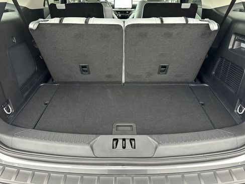Used 2025 Ford Explorer Platinum w/ Ultimate Package AWD/4WD image 6