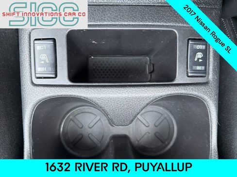 Used 2017 Nissan Rogue SL w/ SL Premium Package image 22