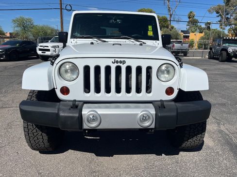 Used 2013 Jeep Wrangler Sahara w/ Dual Top Group AWD/4WD image 12