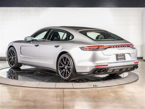 Used 2022 Porsche Panamera 4 Executive image 3