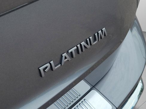 Certified 2024 Nissan Rogue Platinum w/ Platinum Premium Package FWD image 32