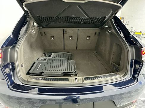 Used 2019 Porsche Macan AWD/4WD image 28