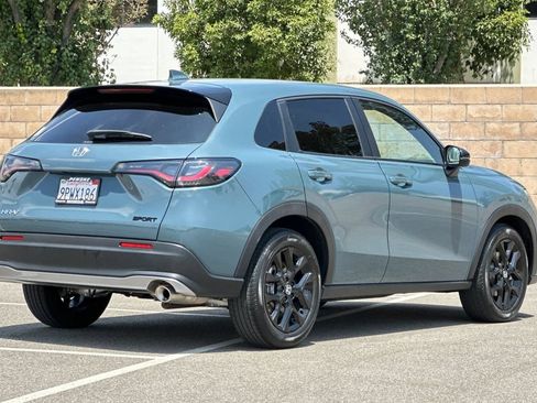 Certified 2025 Honda HR-V Sport image 4