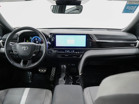 Used 2025 Toyota Camry SE w/ Multimedia Upgrade Package FWD image 13