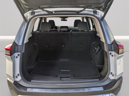 Used 2023 Nissan Rogue Platinum w/ Platinum Premium Package image 11