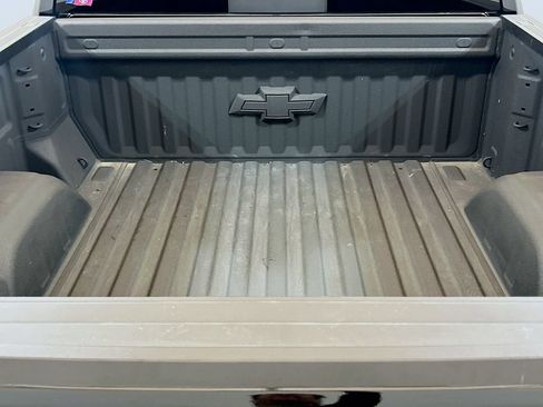 Used 2025 Chevrolet Silverado 1500 LT Trail Boss w/ LT Trail Boss Premium Package AWD/4WD image 25