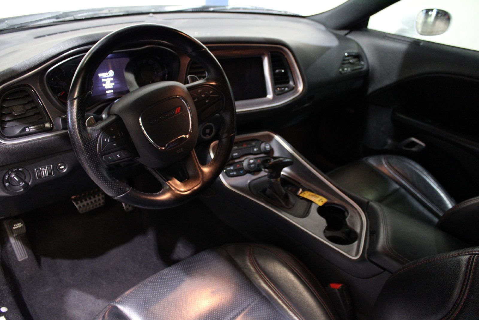 Used 2022 Dodge Challenger R/T w/ Blacktop Package RWD image 22