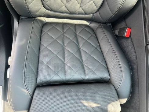 Used 2026 BMW X7 xDrive40i w/ M Sport Package AWD/4WD image 17