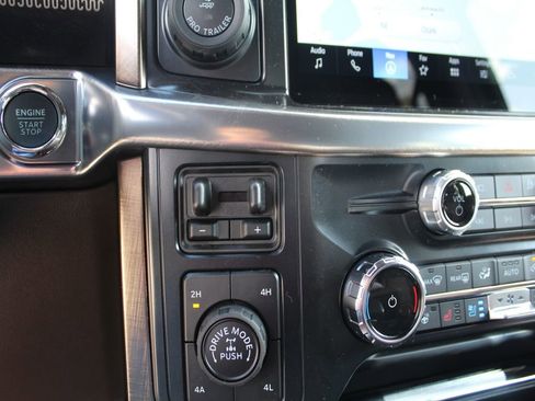 New 2026 Ford F150 King Ranch w/ FX4 Off-Road Package image 19