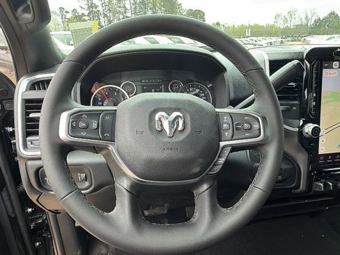 New 2026 RAM 2500 Big Horn AWD/4WD image 22