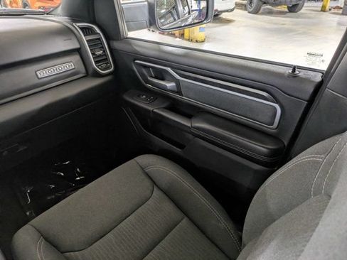 Used 2021 RAM 1500 Big Horn AWD/4WD image 16
