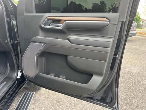 Used 2024 Chevrolet Silverado 2500 High Country w/ High Country Premium Package AWD/4WD image 26