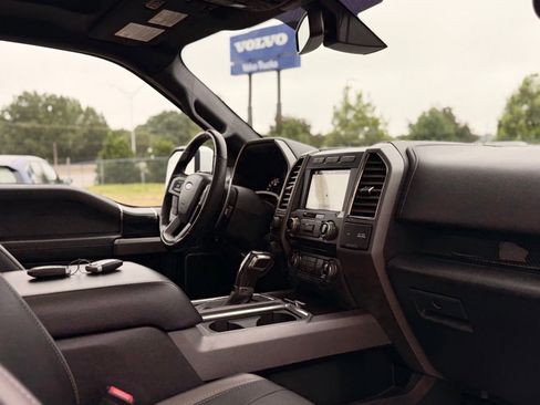 Used 2018 Ford F150 Raptor w/ Equipment Group 802A Luxury AWD/4WD image 34