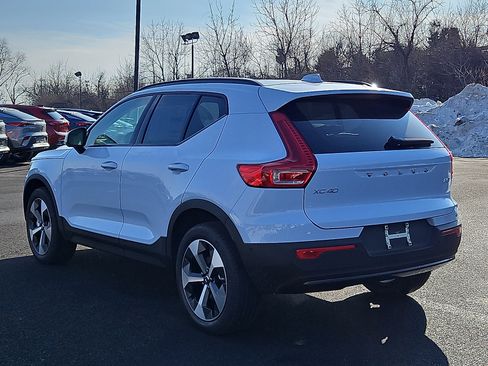 New 2026 Volvo XC40 B5 Plus w/ Protection Package Premier image 4