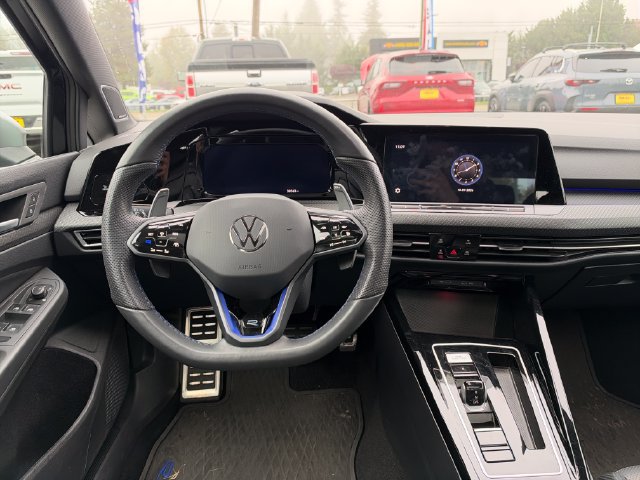 Used 2024 Volkswagen Golf R AWD/4WD image 17