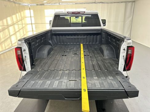 Used 2024 GMC Sierra 3500 Denali Ultimate image 22