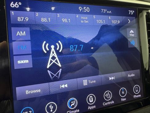 Used 2018 Chrysler Pacifica Limited w/ Advanced Safetytec Group image 27