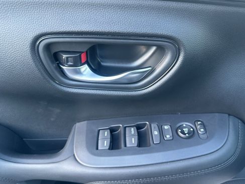 New 2026 Honda HR-V LX image 28