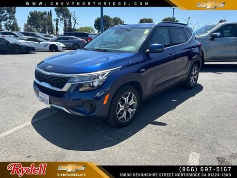 Used 2021 Kia Seltos EX AWD/4WD image 1