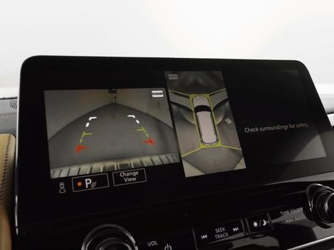 Used 2024 INFINITI QX80 Sensory AWD/4WD image 24