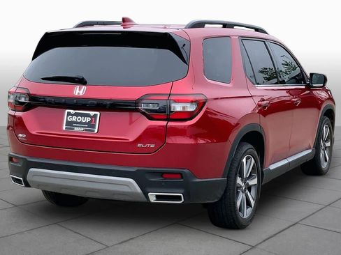 Used 2025 Honda Pilot Elite image 12