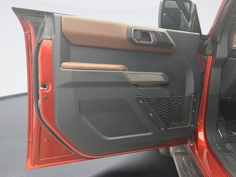 Used 2023 Ford Bronco Outer Banks AWD/4WD image 9