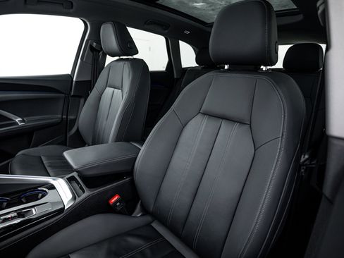 Certified 2025 Audi Q5 Premium Plus w/ Premium Plus image 16