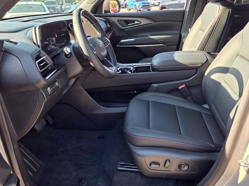New 2026 Chevrolet Traverse Z71 w/ Enhanced Driving Package AWD/4WD image 14