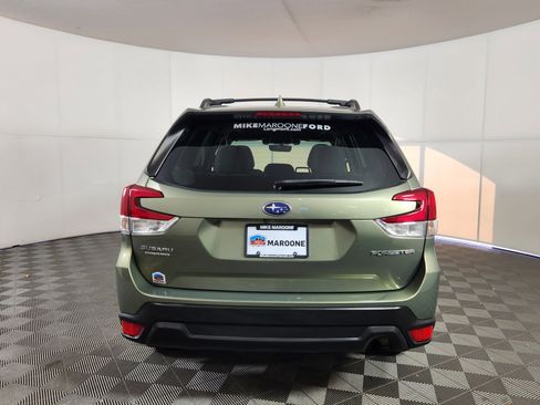 Used 2021 Subaru Forester Premium image 6