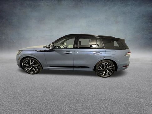 New 2026 Lincoln Aviator Black Label w/ Black Label Special Edition AWD/4WD image 3