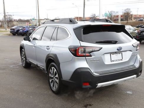 Used 2023 Subaru Outback Limited image 7
