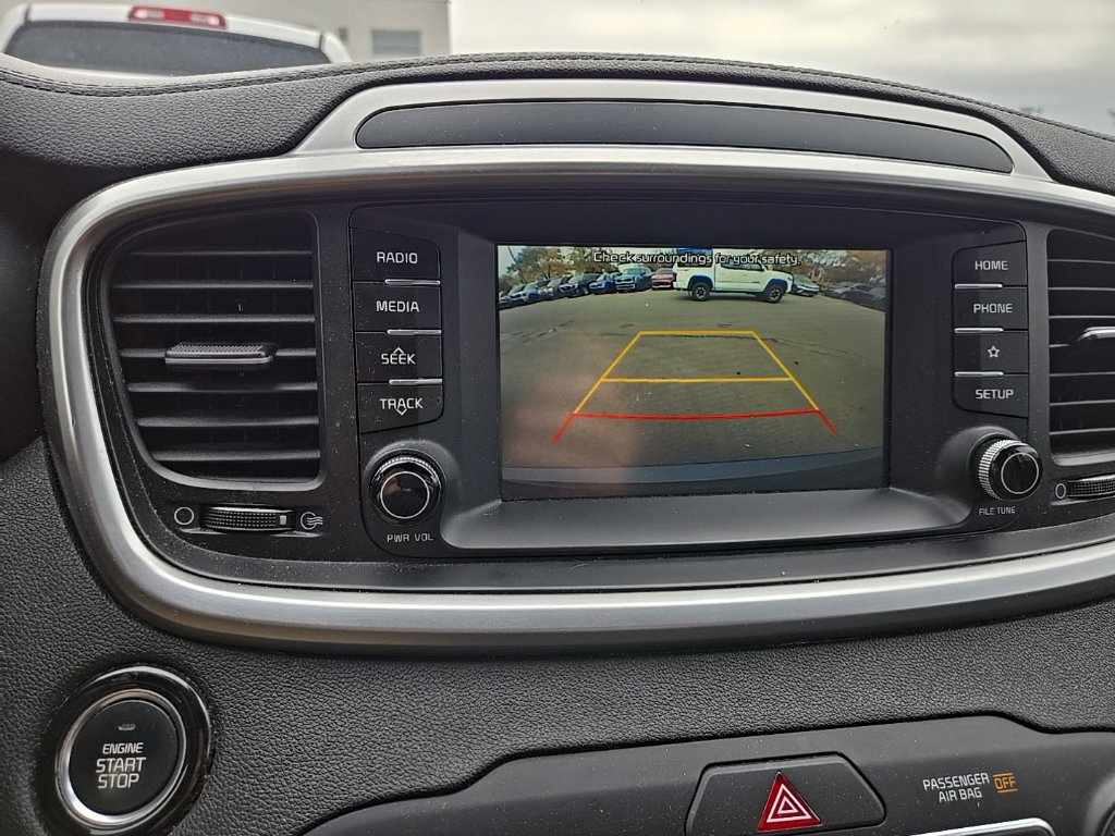 Used 2020 Kia Sorento EX AWD/4WD image 23