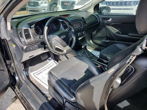 Used 2015 Kia Forte Koup EX w/ EX Premium Package image 12