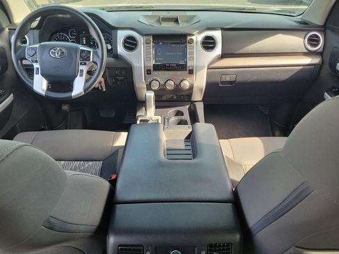 Used 2018 Toyota Tundra SR5 image 14