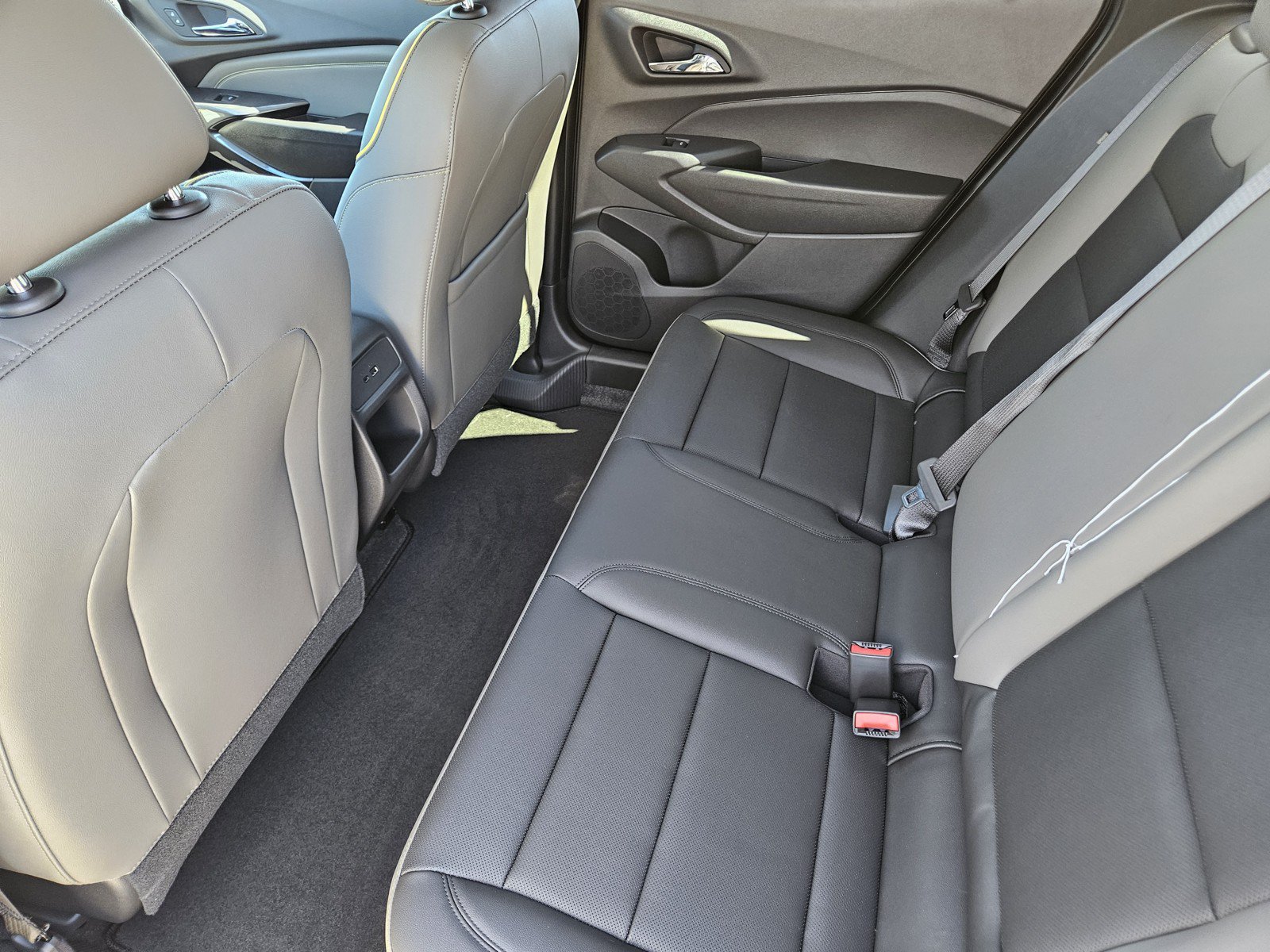 New 2026 Chevrolet Trax ACTIV w/ Driver Confidence Package FWD image 19