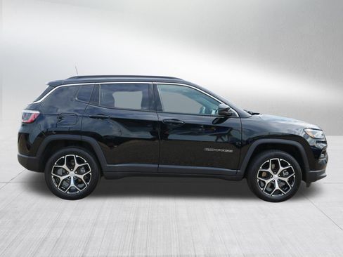 Used 2024 Jeep Compass Limited AWD/4WD image 8