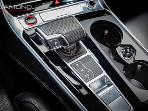 Used 2024 Audi RS 6 performance image 17