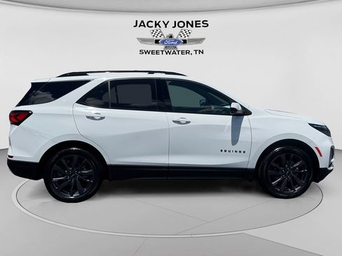 Used 2024 Chevrolet Equinox RS FWD image 6