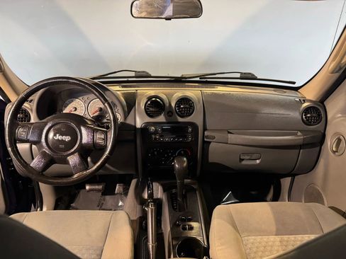 Used 2006 Jeep Liberty Sport AWD/4WD image 11