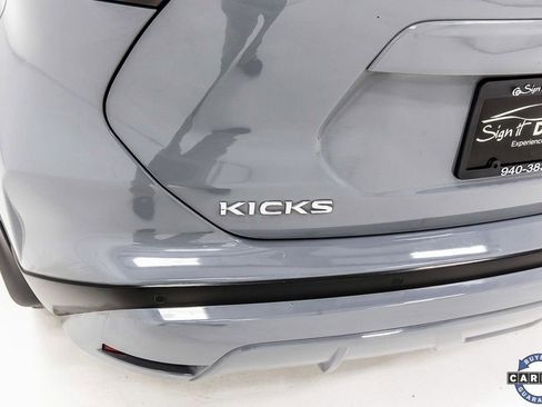 Used 2024 Nissan Kicks SR image 5