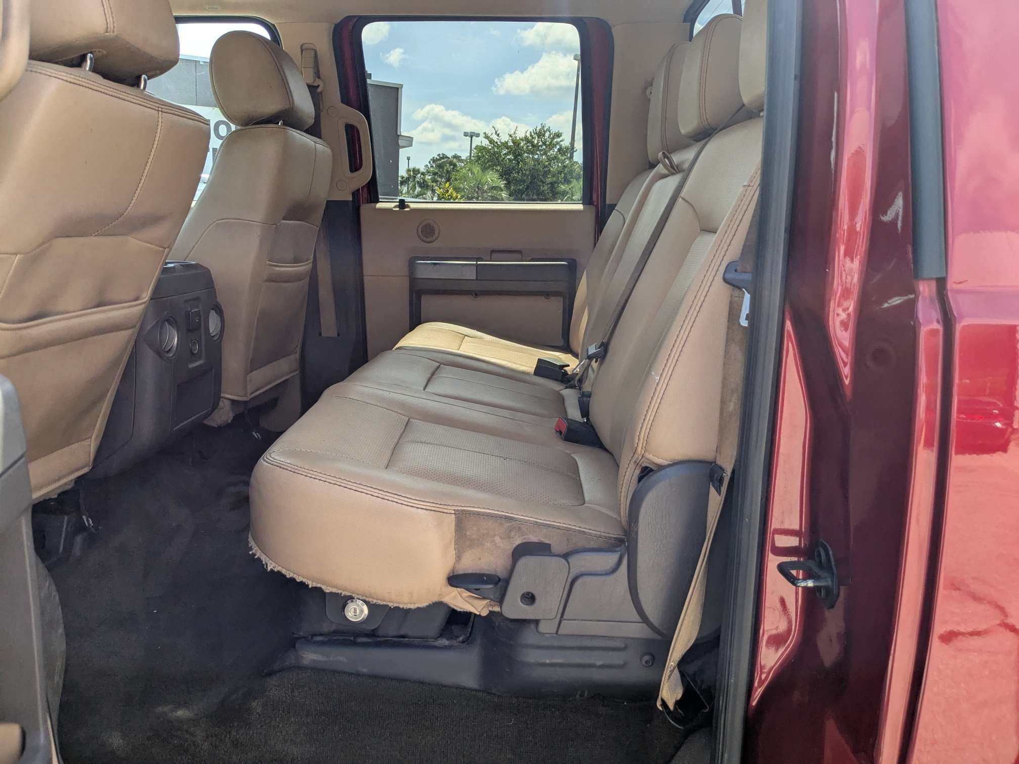 Used 2016 Ford F250 Lariat w/ Lariat Ultimate Package AWD/4WD image 15