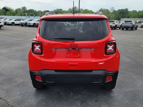 Used 2022 Jeep Renegade Latitude w/ Convenience Group AWD/4WD image 11