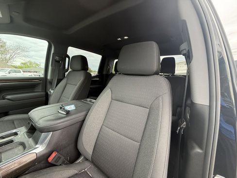 Used 2023 Chevrolet Silverado 1500 RST image 10