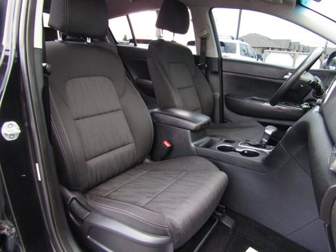 Used 2019 Kia Sportage LX image 23